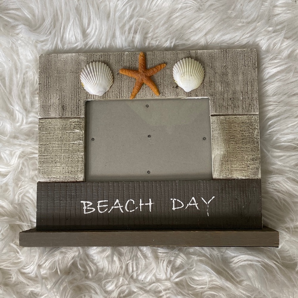 BEACH DAY TABLETOP FRAME
